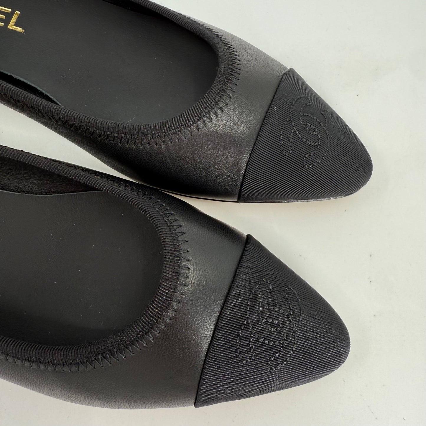 Chanel Smooth Pointed Toe Ballet (Black)