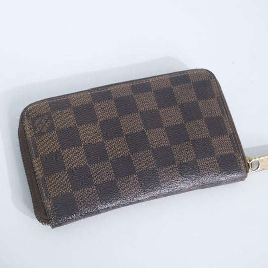 Louis Vuitton Damier Wallet