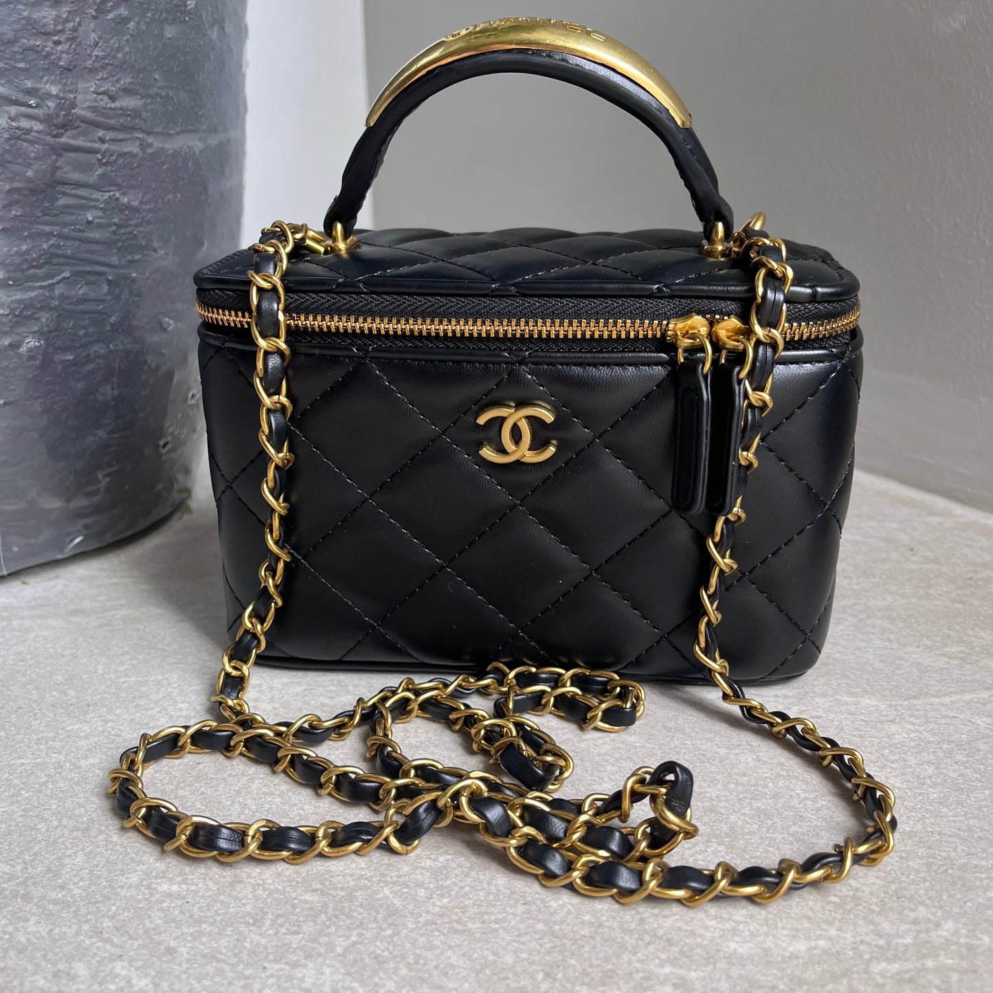 Chanel VIP Crossbody 2025 (Make up style)
