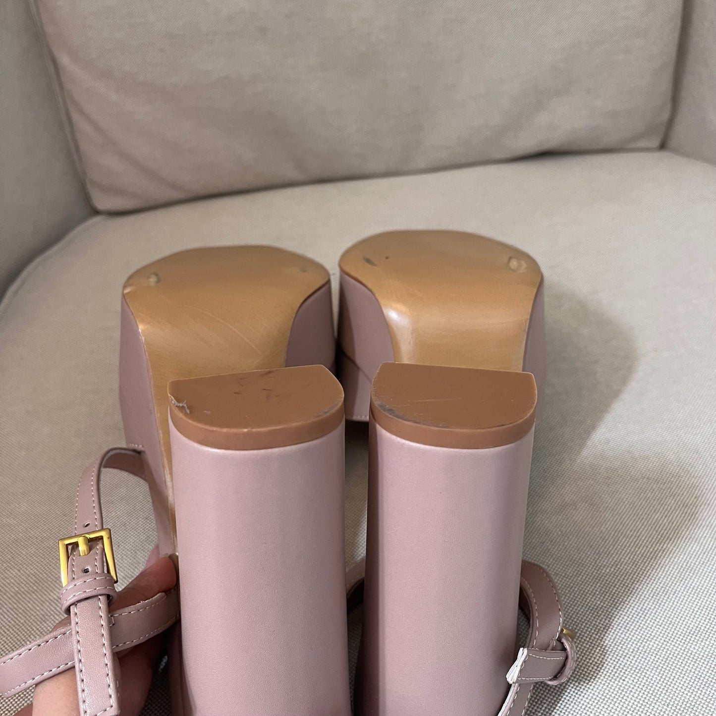 Valentino Pumps (Nude)