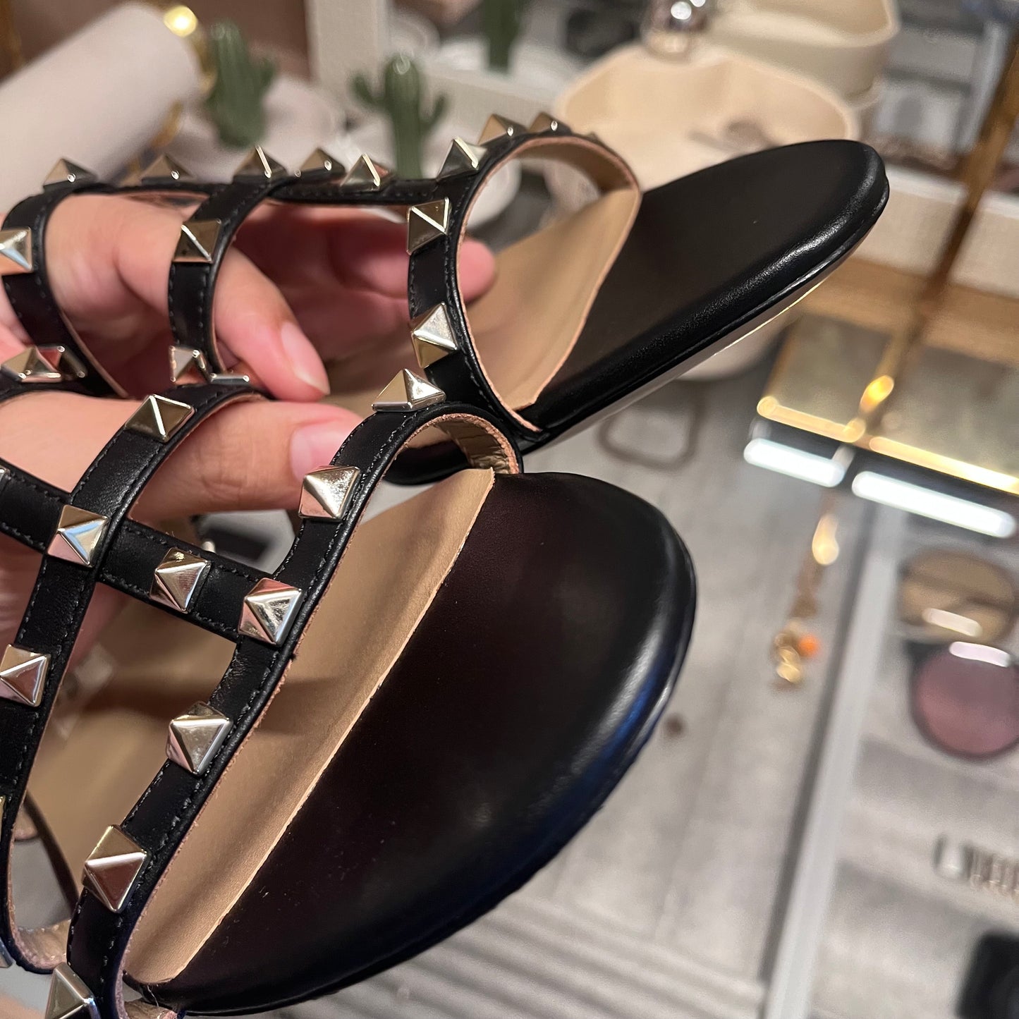 Valentino Garavani Studs Flats (Black)