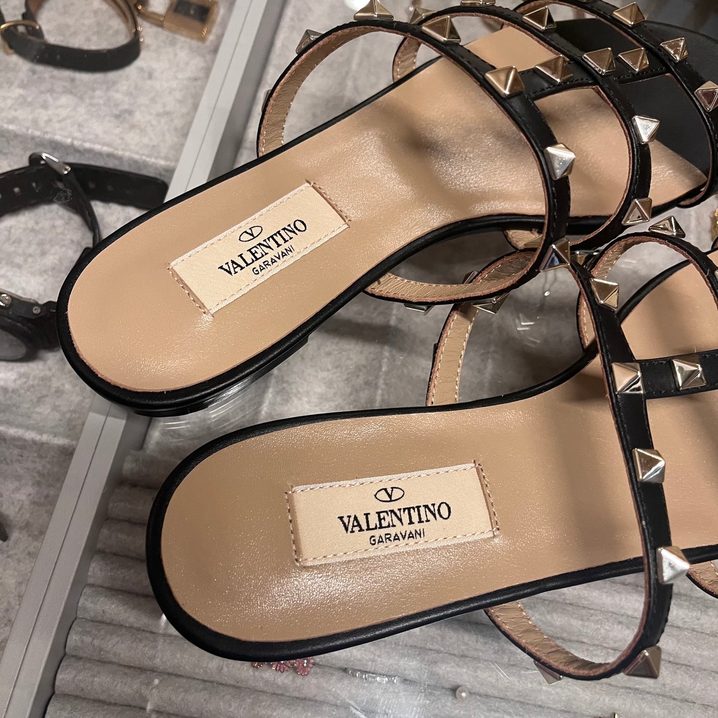 Valentino Garavani Studs Flats (Black)