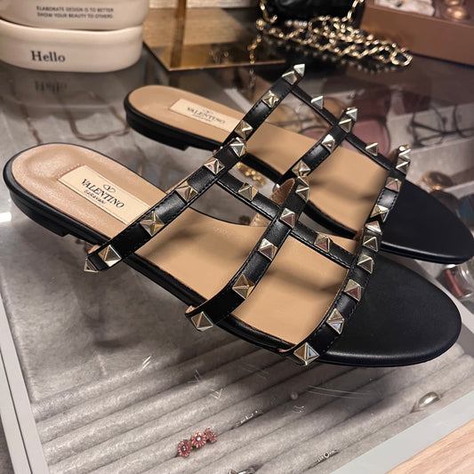 Valentino Garavani Studs Flats (Black)
