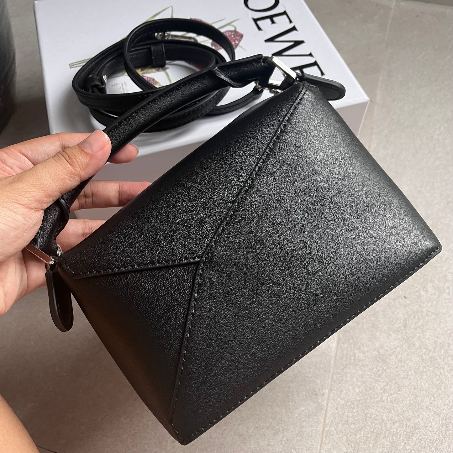 Loewe Puzzle Crossbody (18cm/Black)
