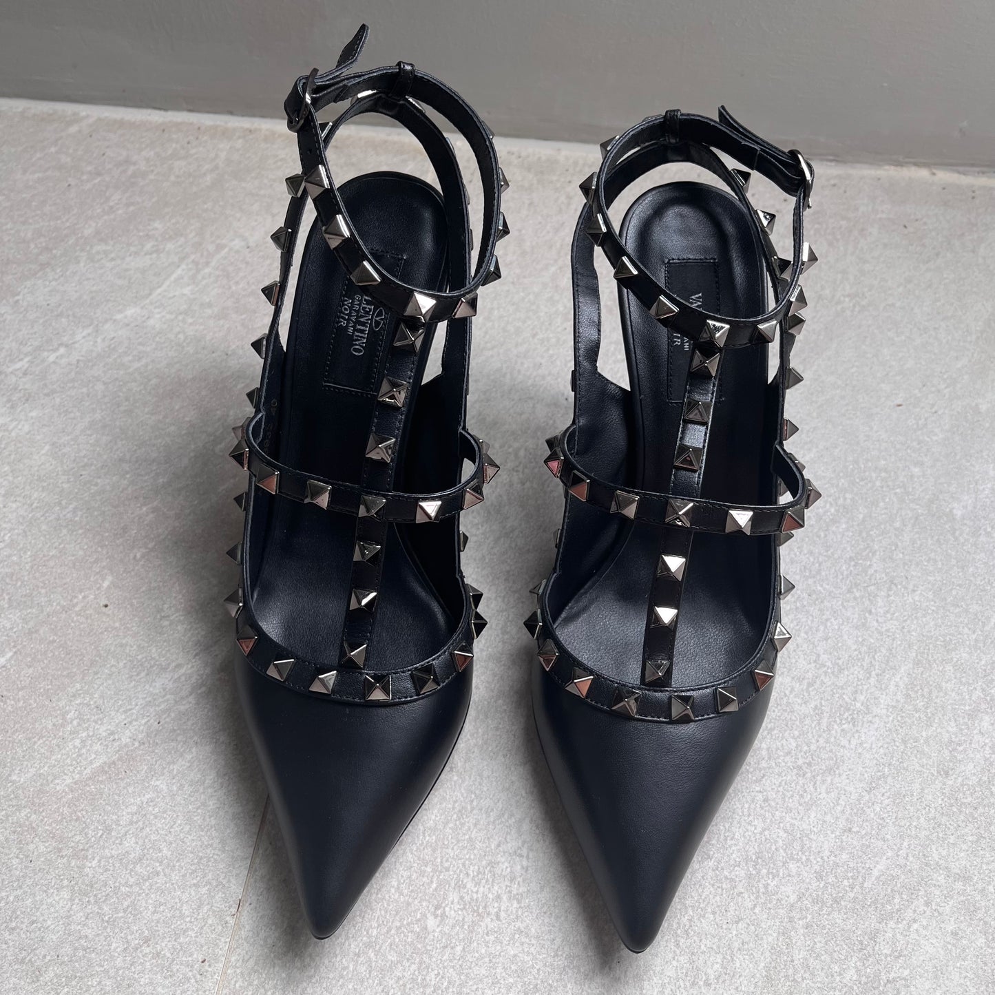Valentino Rock Stud Pumps (All black)
