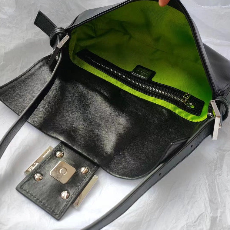 Fendi Leather Baguette Black