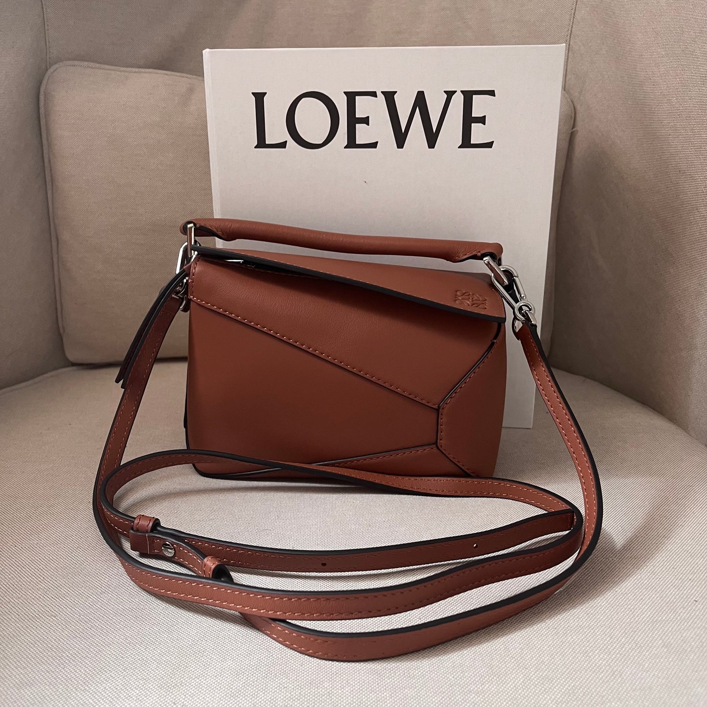 Loewe Puzzle Crossbody (18cm)