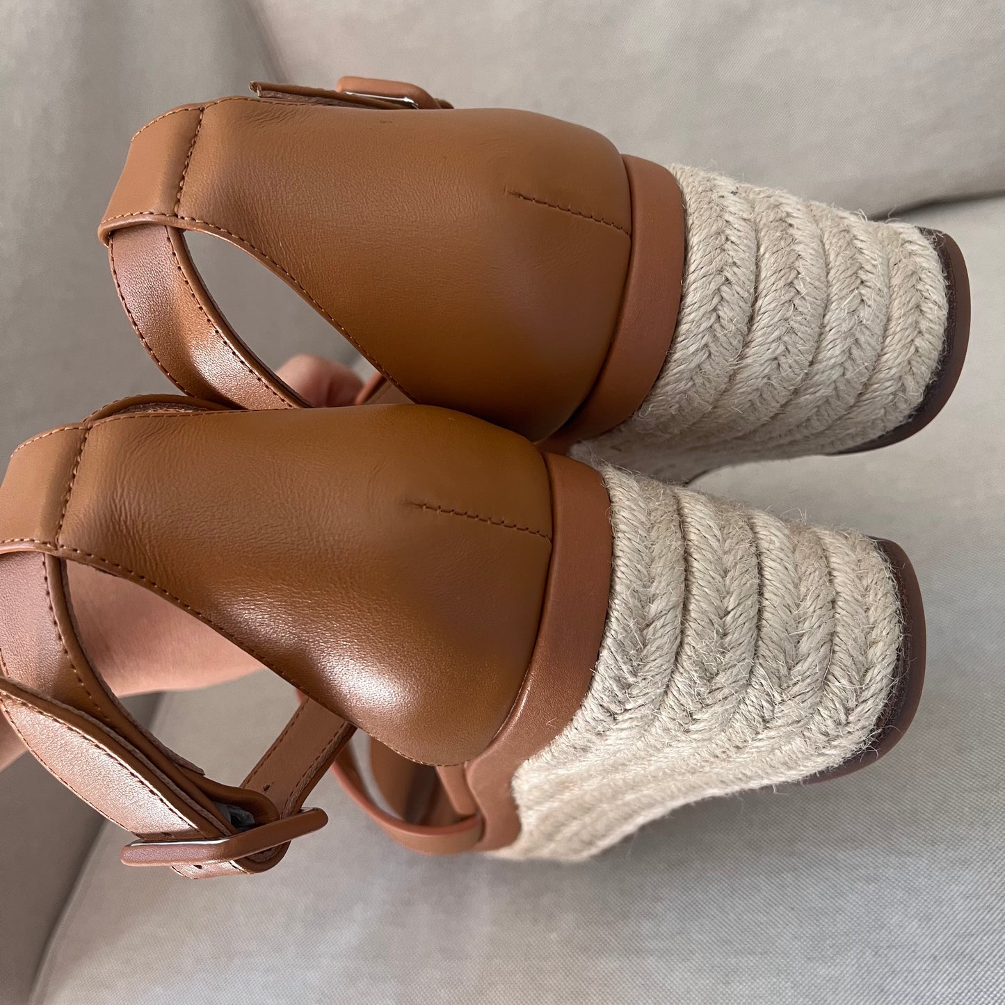 Hermes Feliz Sandals (Brown)