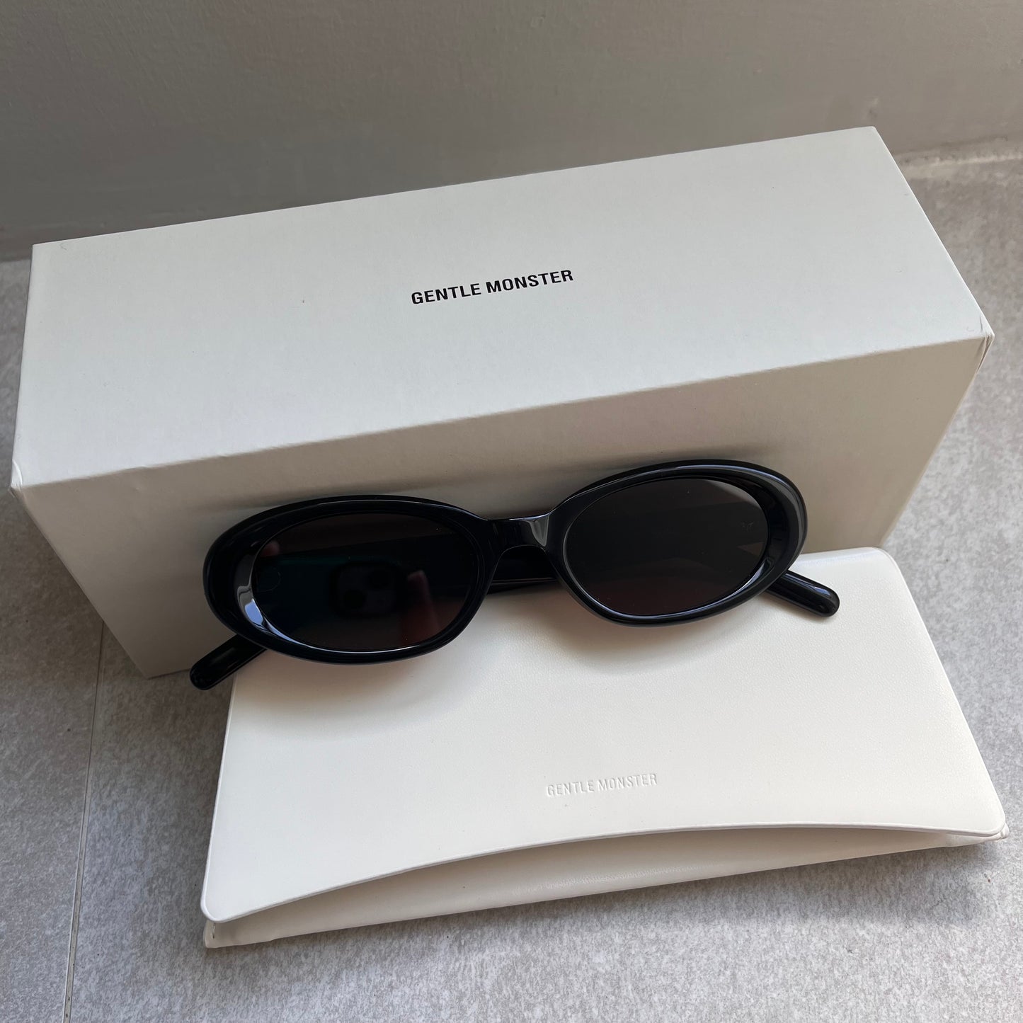 Gentle Monster Bondoneon (Black/Brown Lens)