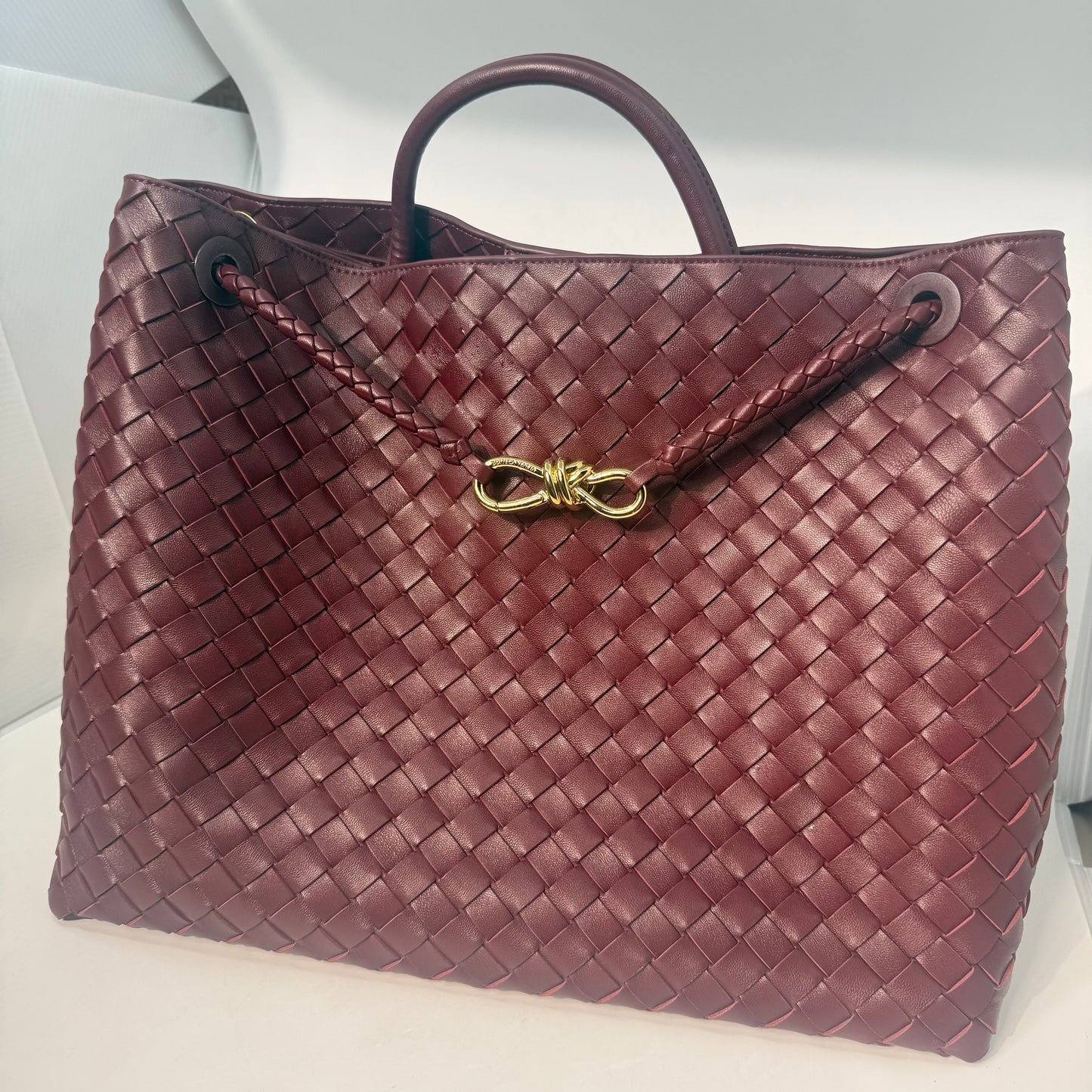 Bottega Venete Andiamo (Large/Maroon)