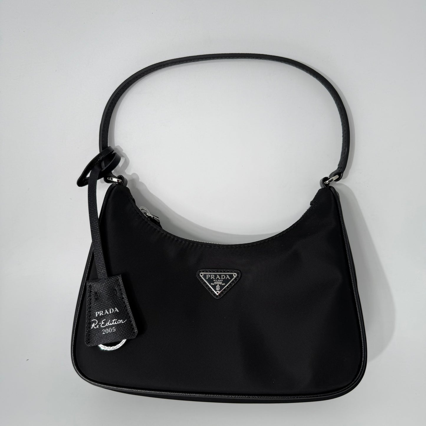 Prada Re edition Baguette (Black)