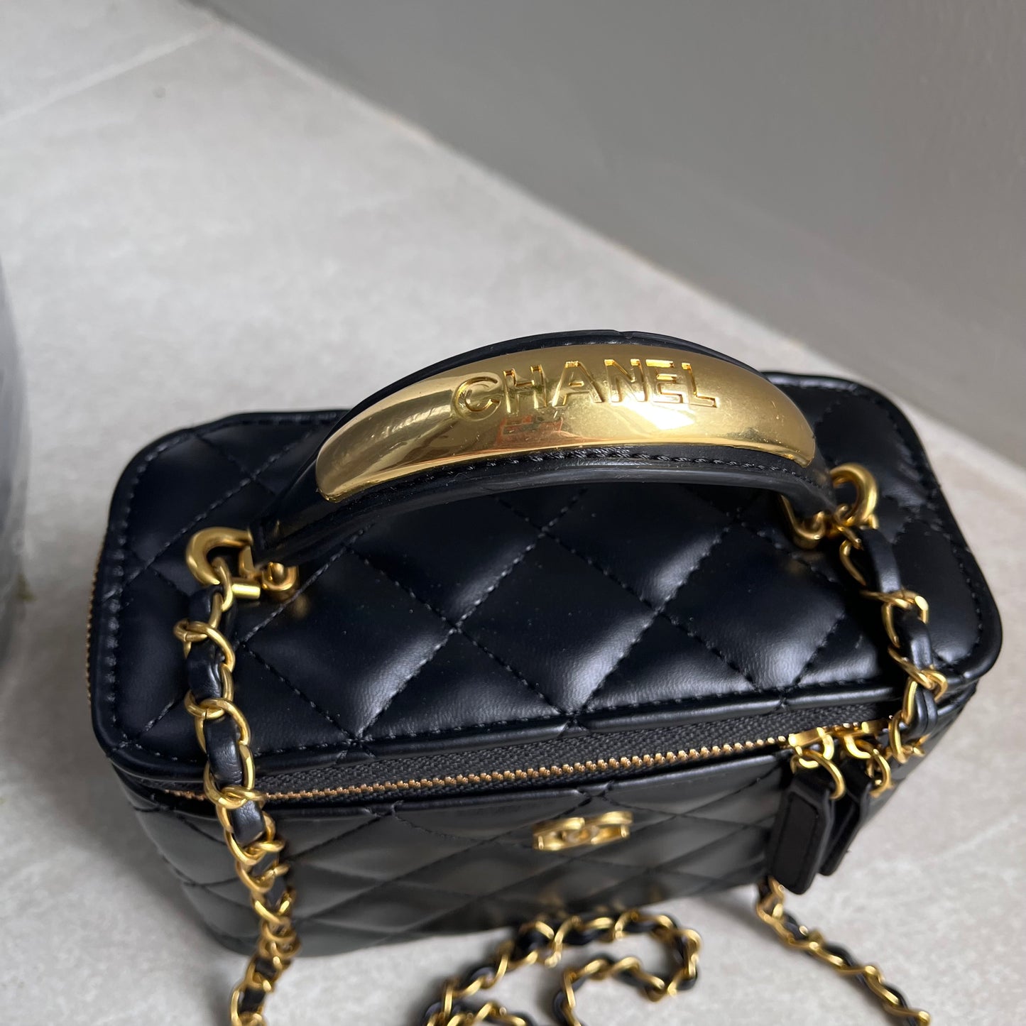 Chanel VIP Crossbody 2025 (Make up style)
