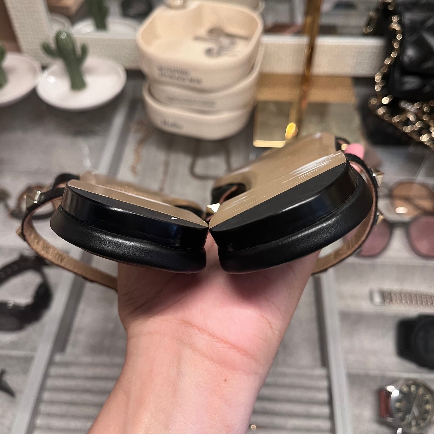 Valentino Garavani Studs Flats (Black)