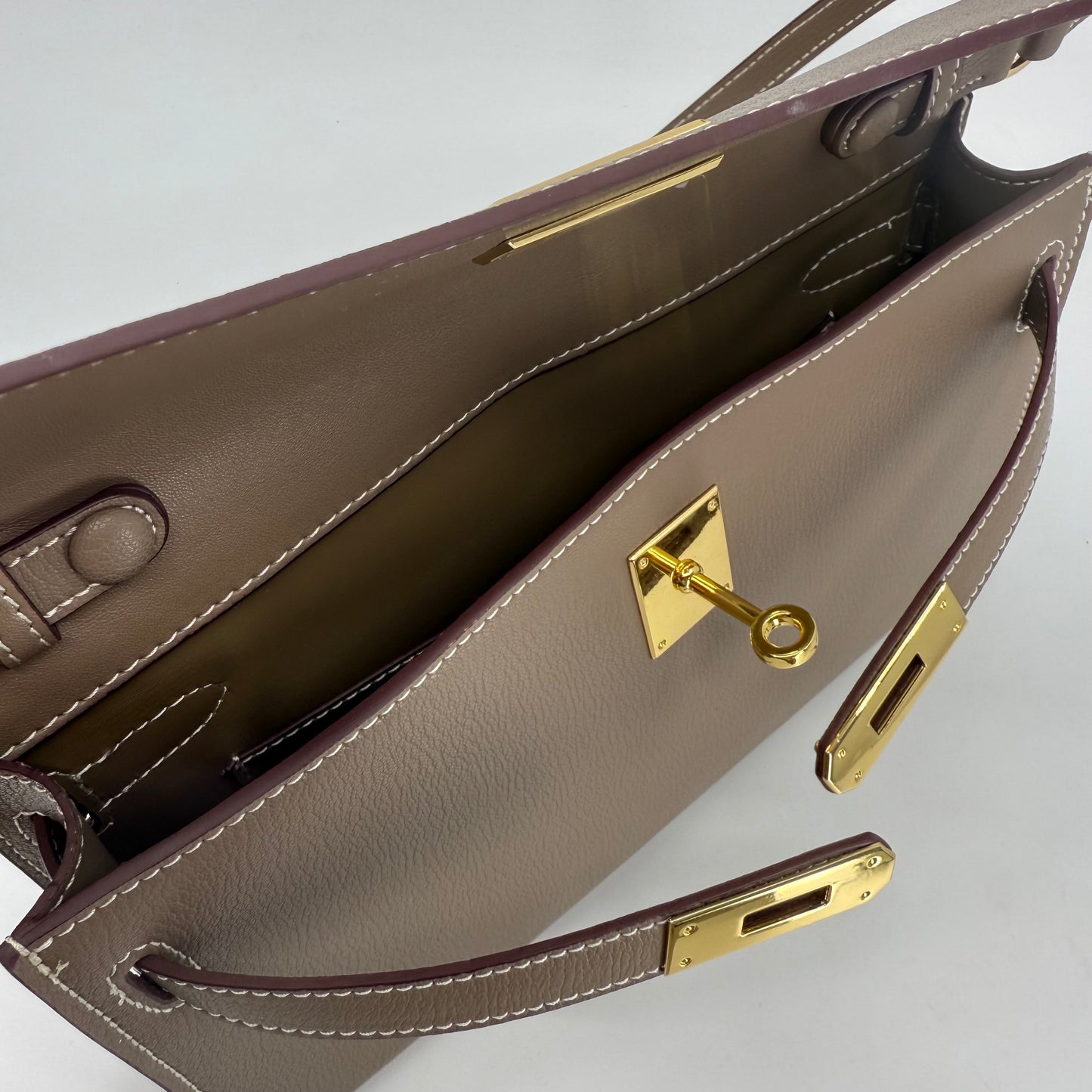 Bespoke Kelly Taupe East West Flap