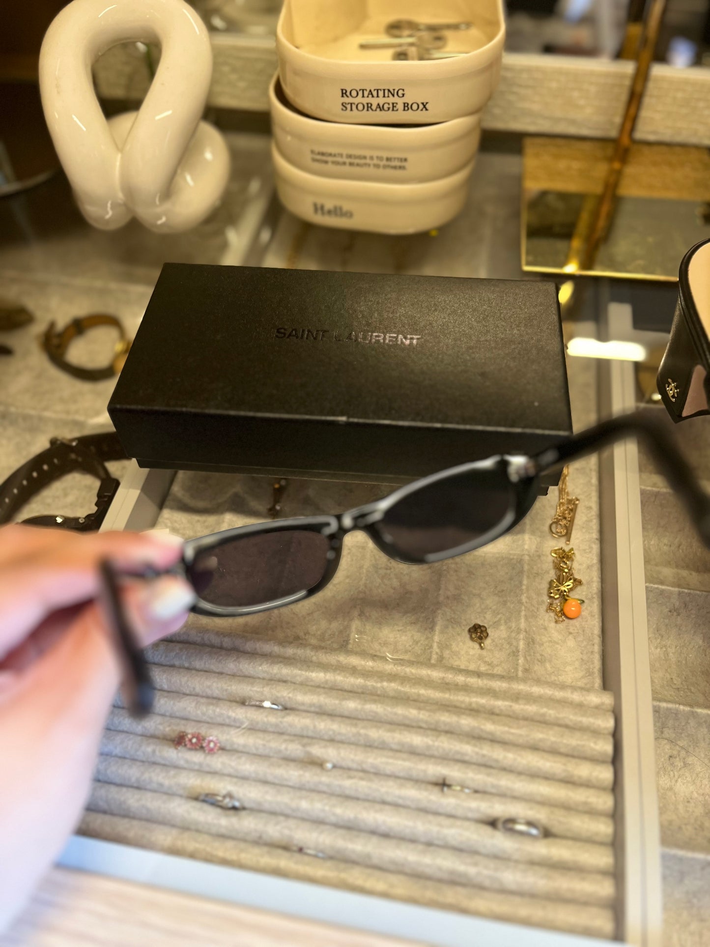 Yves Saint Laurent Sunglasses (1.0)