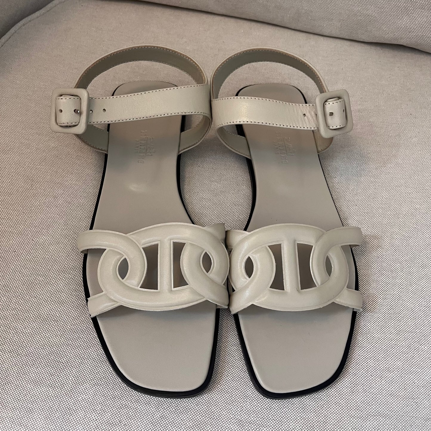 Hermes Feliz Sandal (Cream)