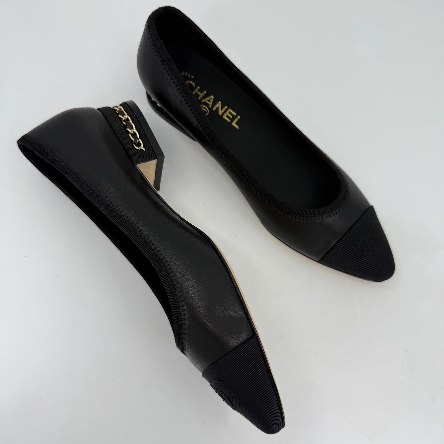 Chanel Smooth Pointed Toe Ballet (Black)