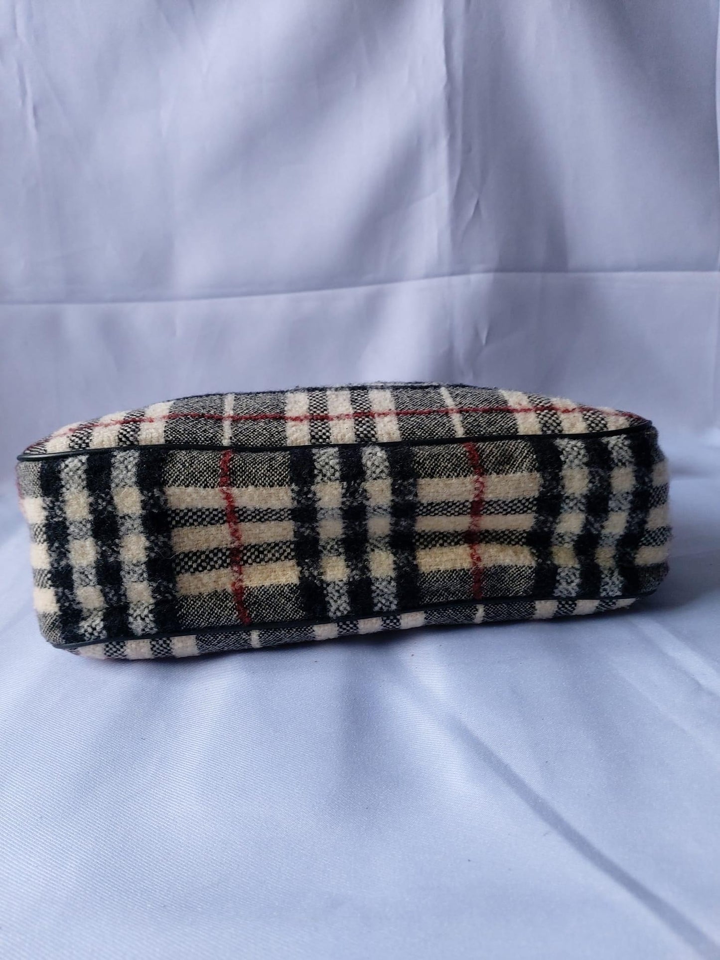 Burb3rry Wool Baguette