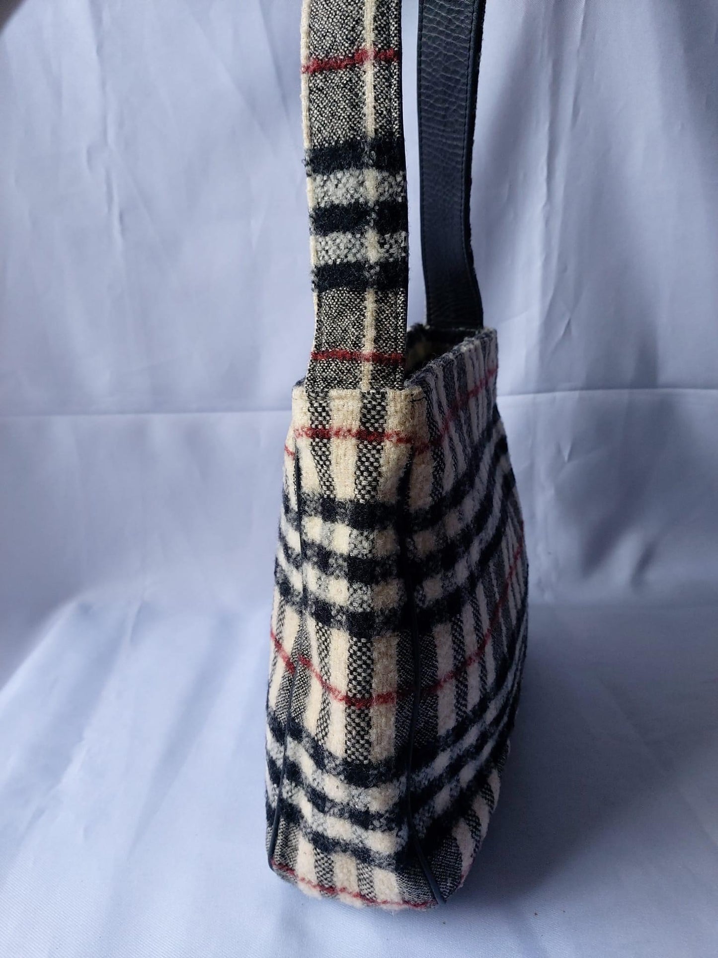 Burb3rry Wool Baguette