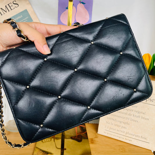 Vintage Ch@n3L Crossbody