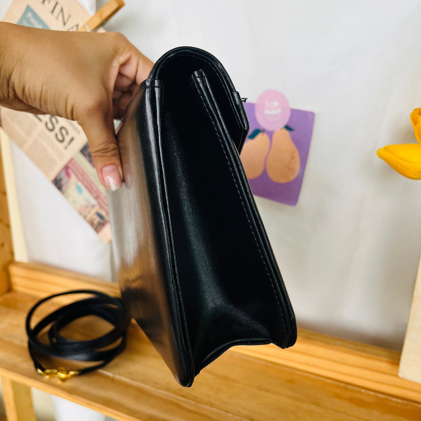Giv3nchy Envelope Crossbody