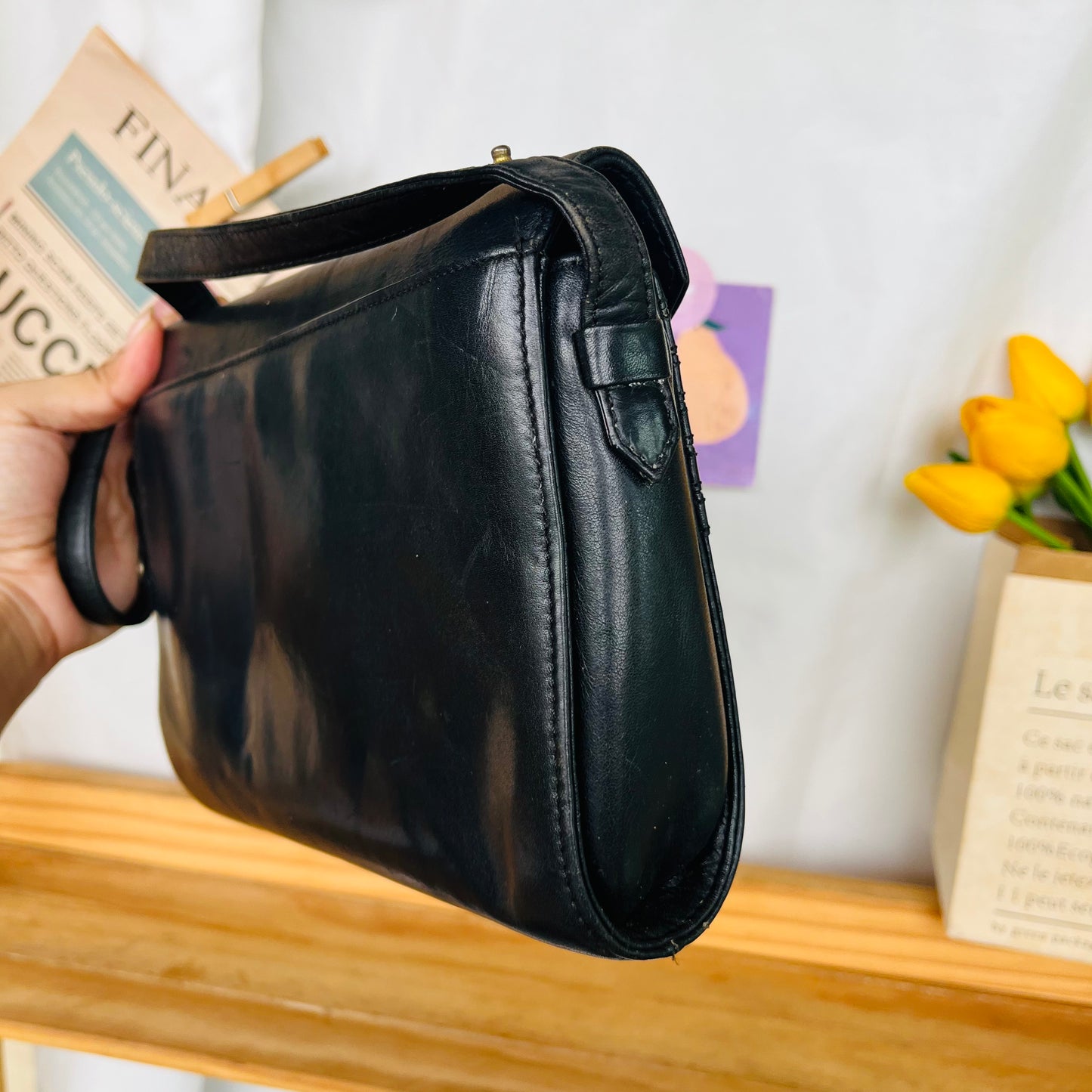 Giv3nchy Envelope Crossbody