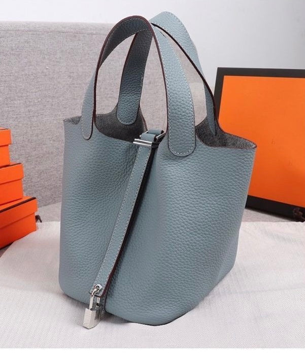 Picotin 22 Grained Leather
