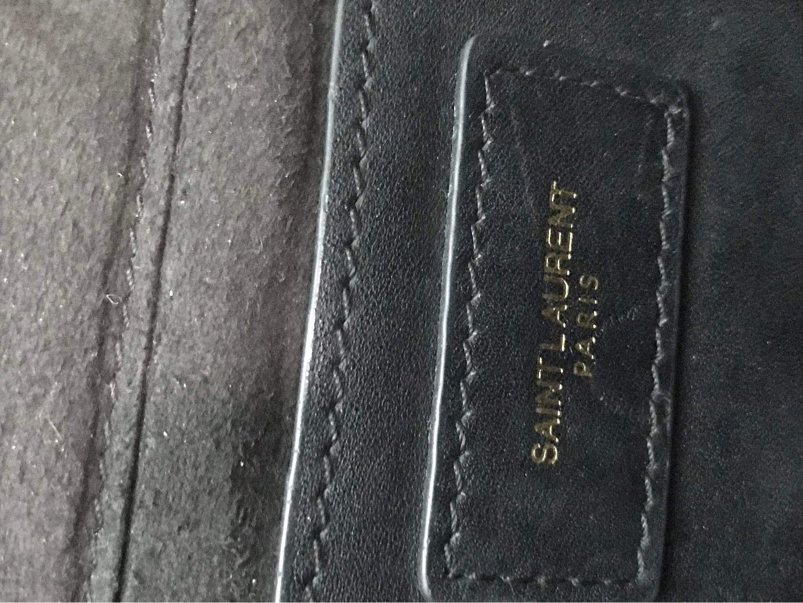 Y$L Chain Crossbody
