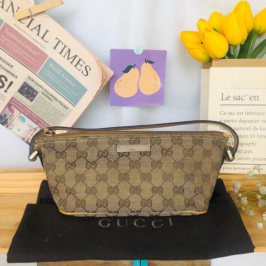 Gucci Canvas Baguette