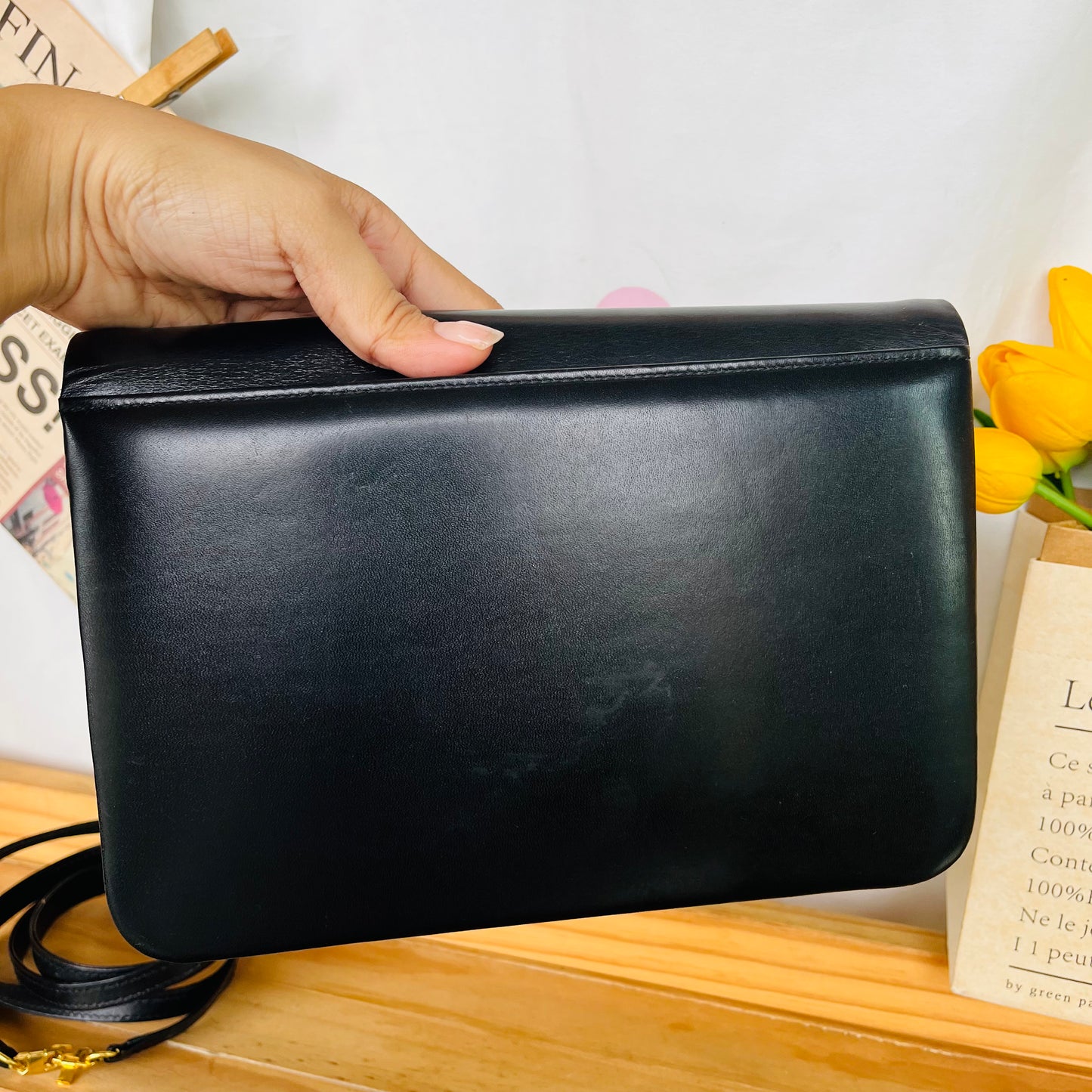 Giv3nchy Envelope Crossbody