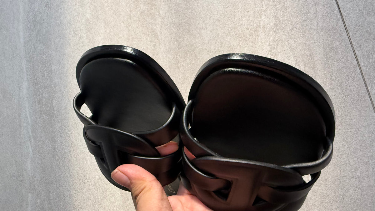Christian Dior D Slides
