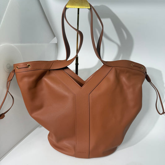 Yves Saint Laurent Tote Bag (Medium)