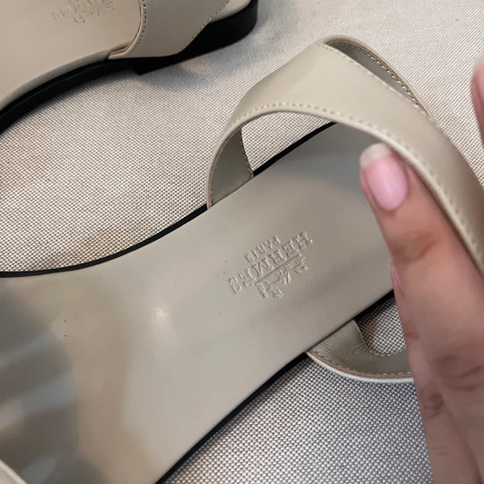 Hermes Feliz Sandal (Cream)