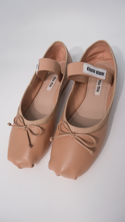 Miu Miu Leather Ballet Flats (Nude/Pink)