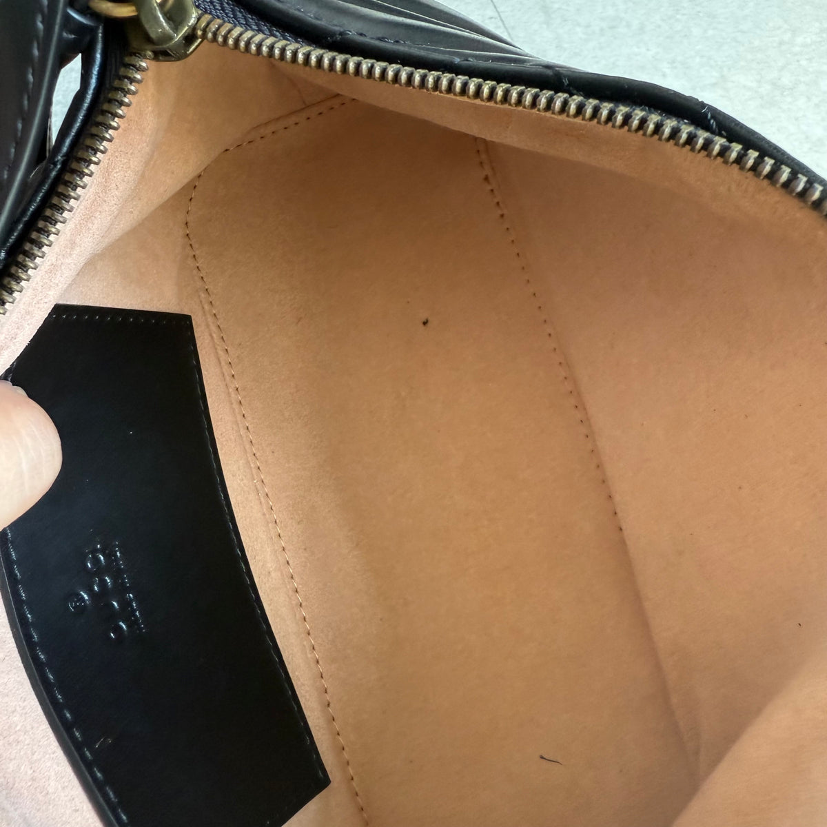 Gucci Marmont Baguette