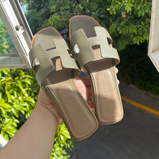Hermes Oran Taupe