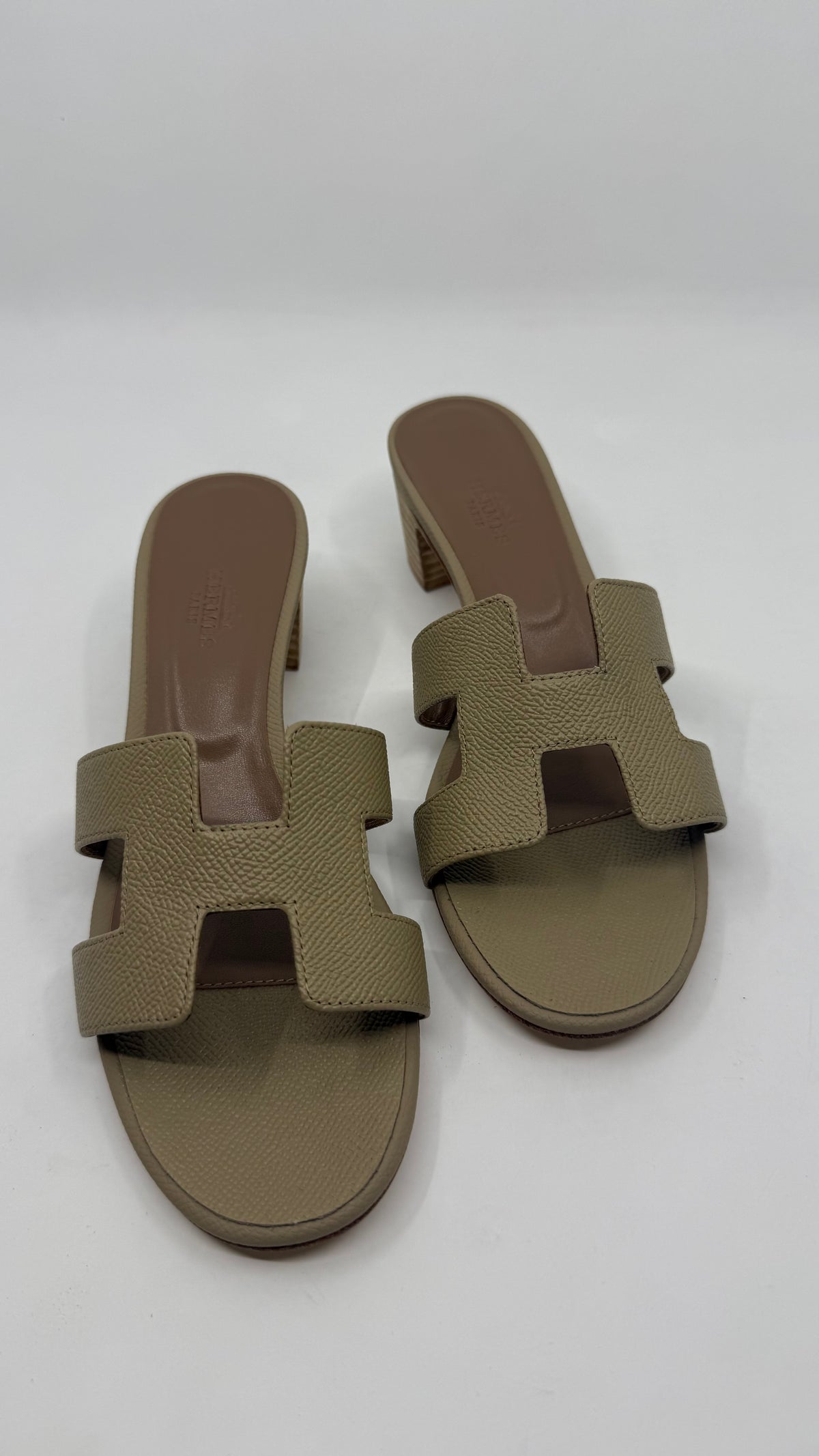 Hermes Oasis Taupe