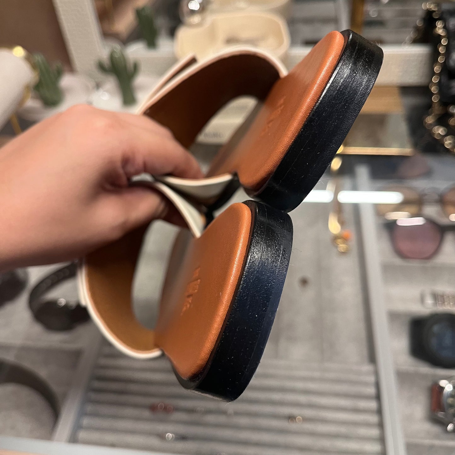 Hermes Giulia Flats