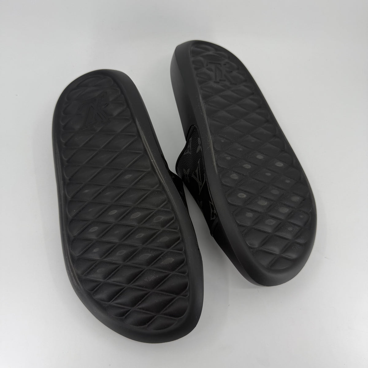 Louis Vuitton Monogram Slides