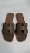 Hermes Oran Flats
