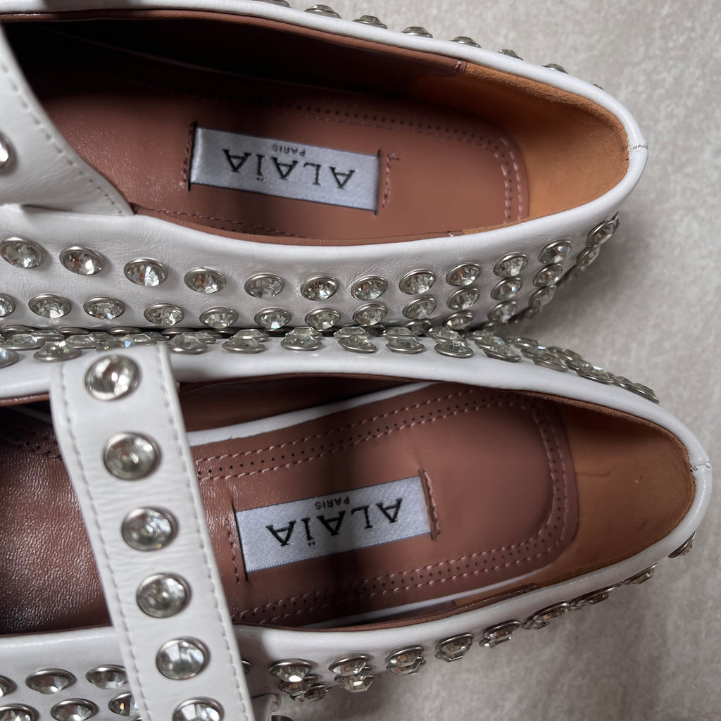 Alaia Crystal Flats (white)