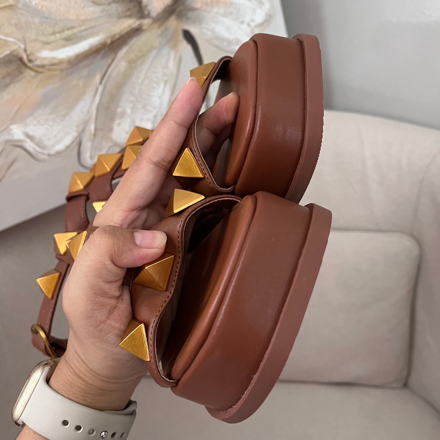 Valentino Garavani Roman Studs