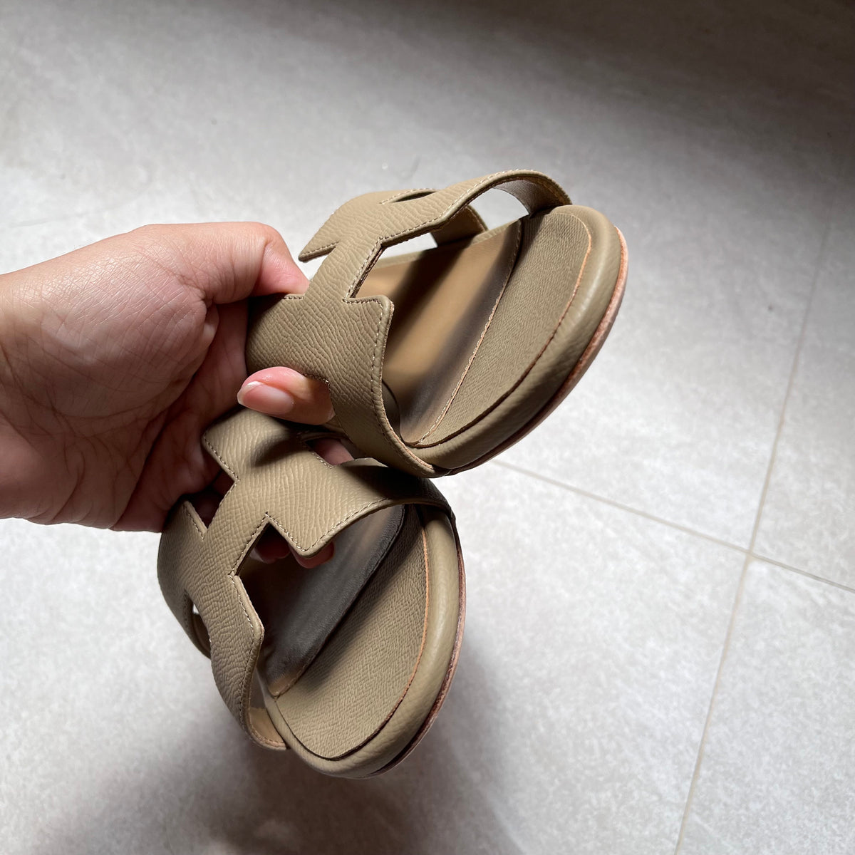 Hermes Oasis (Taupe)
