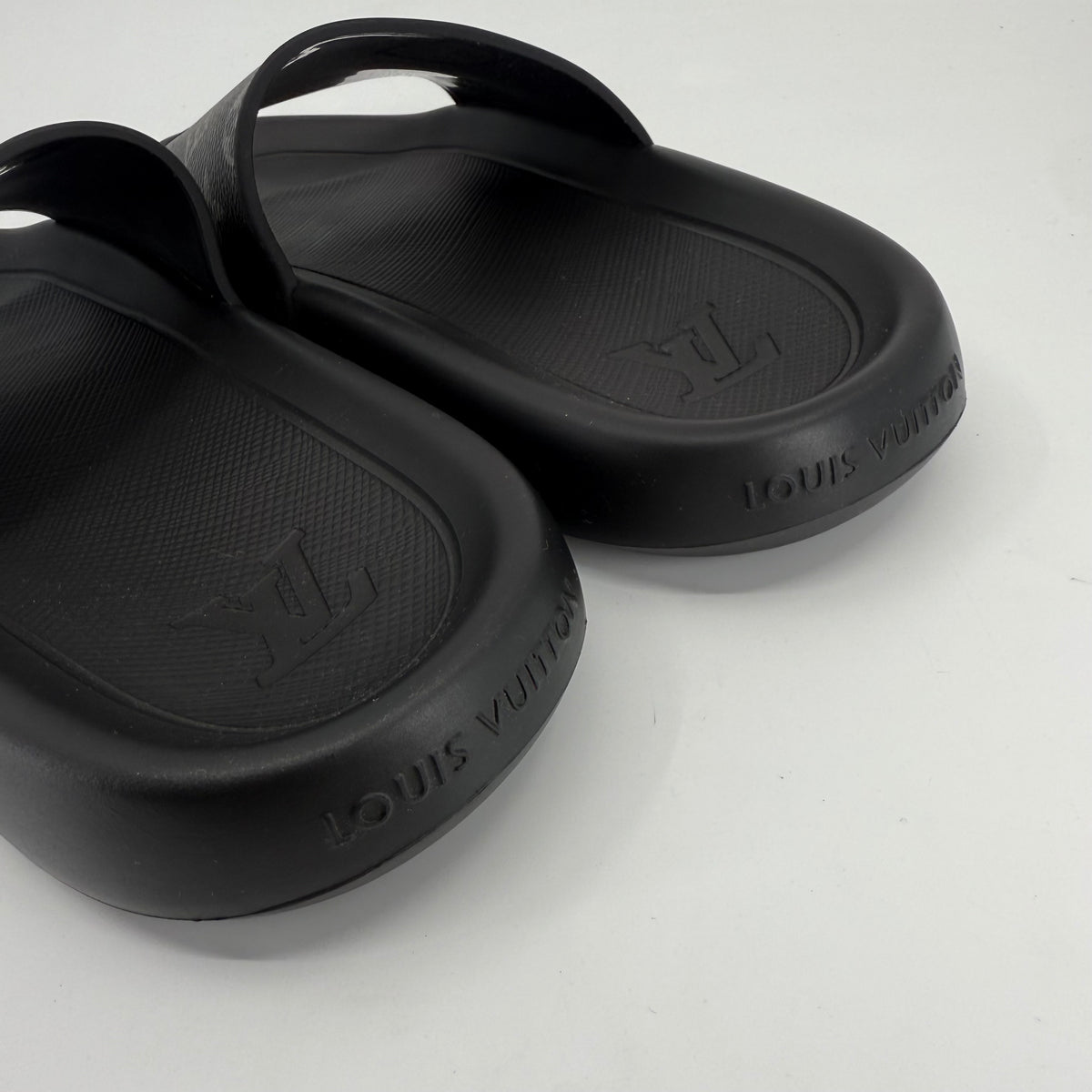 Louis Vuitton Monogram Slides