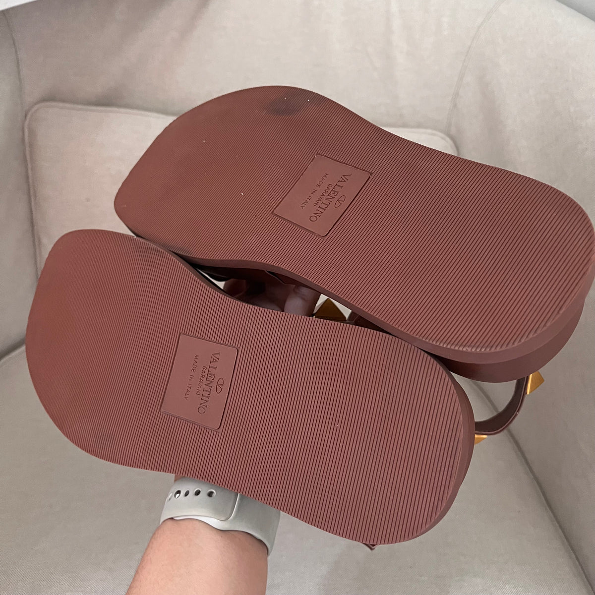 Valentino Garavani Roman Studs