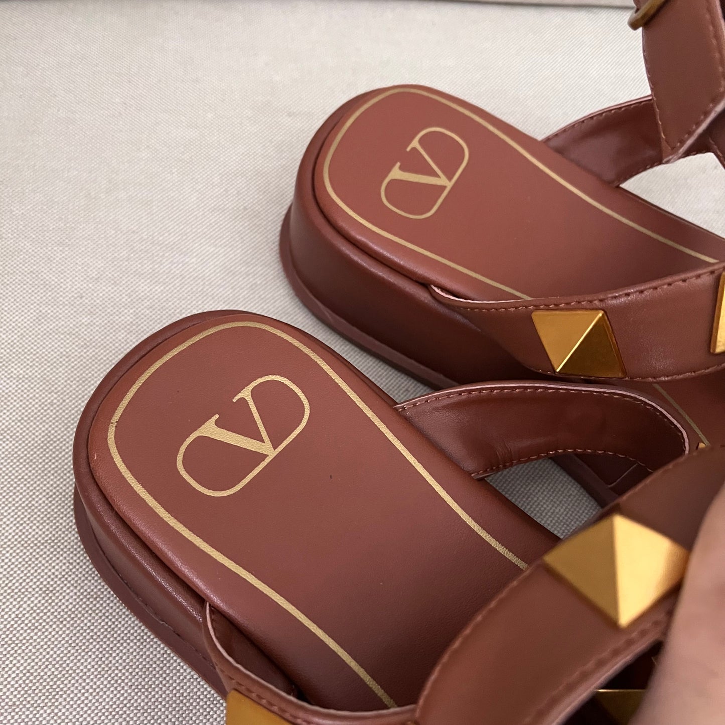 Valentino Garavani Roman Studs