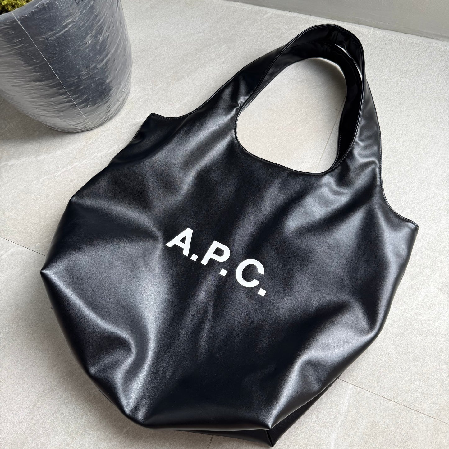 APC Tote Large