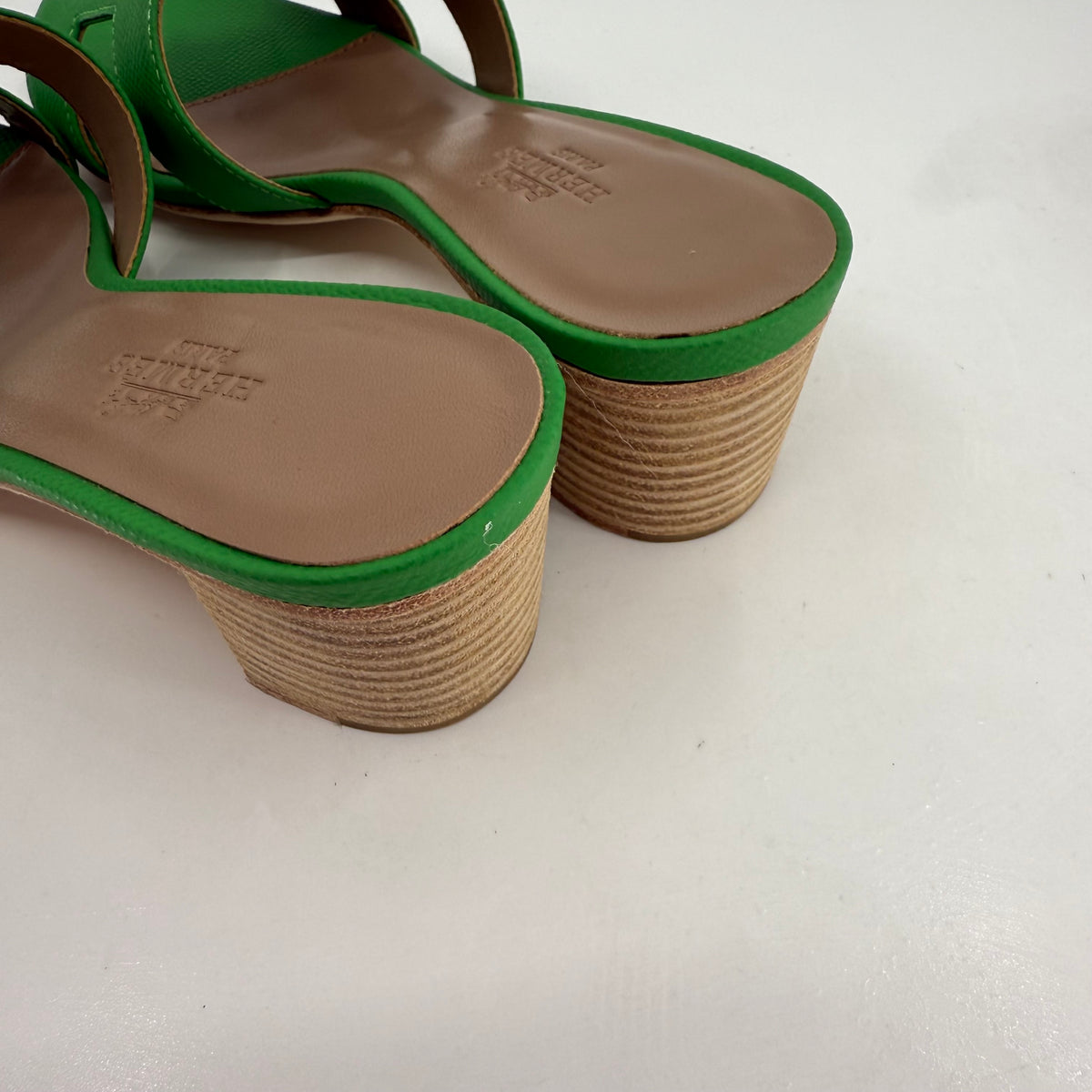Hermes Oasis Pumps (Green)