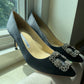 Manolo Blahnik Hangisi