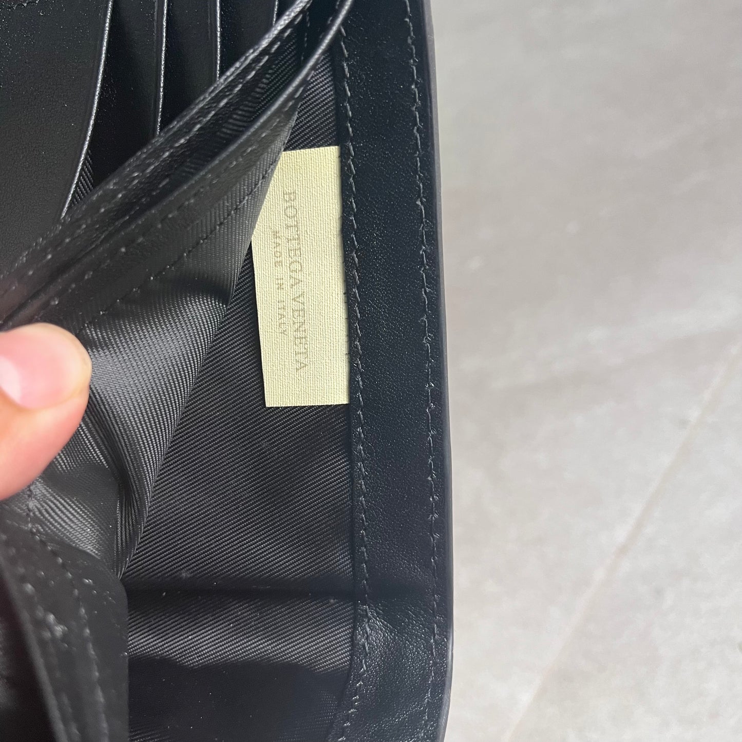 Bottega Mens Wallet (Black)